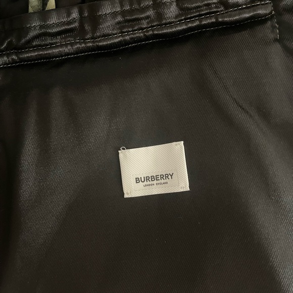 Burberry coat - Picture 7 of 8